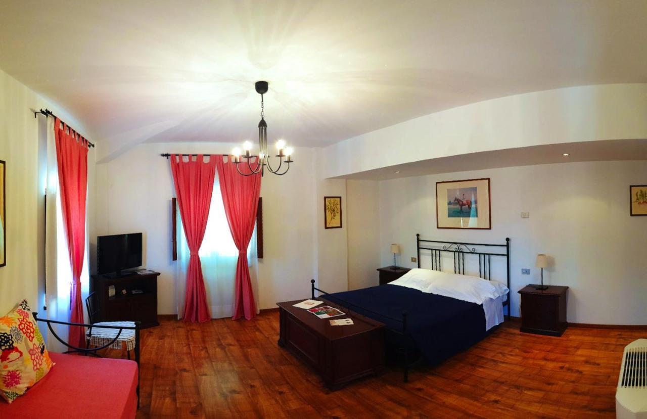 Castellalto Agriturismo Villa Irelli מראה חיצוני תמונה