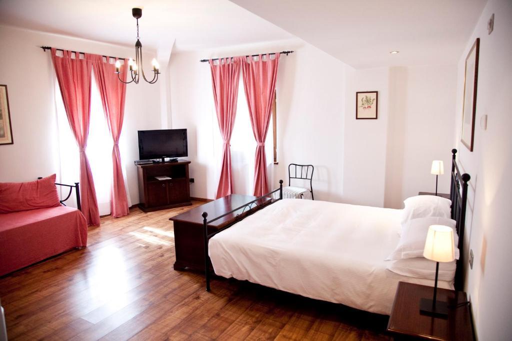 Castellalto Agriturismo Villa Irelli חדר תמונה