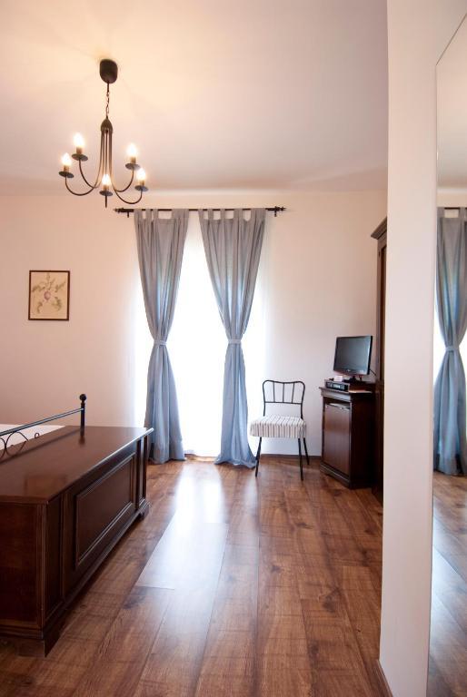 Castellalto Agriturismo Villa Irelli חדר תמונה